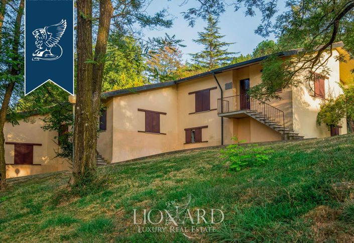 Image No.22-106 Bed Hotel for sale