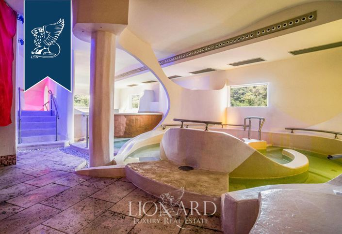 Image No.60-106 Bed Hotel for sale