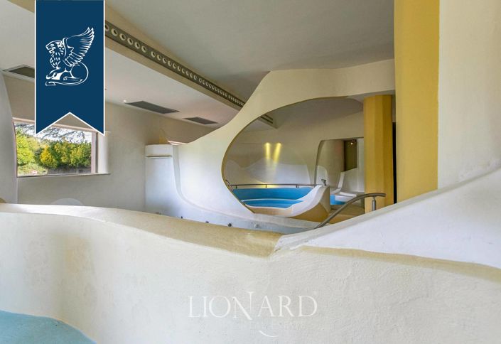 Image No.62-106 Bed Hotel for sale