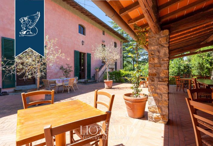 Image No.24-13 Bed Farmhouse for sale