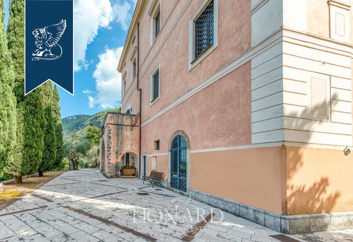 Image No.12-Villa de 7 chambres à vendre à Frosinone