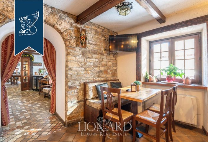 Image No.10-15 Bed Hotel for sale