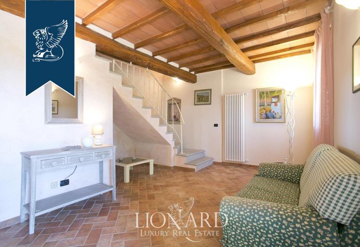 Image No.33-9 Bed Farmhouse for sale