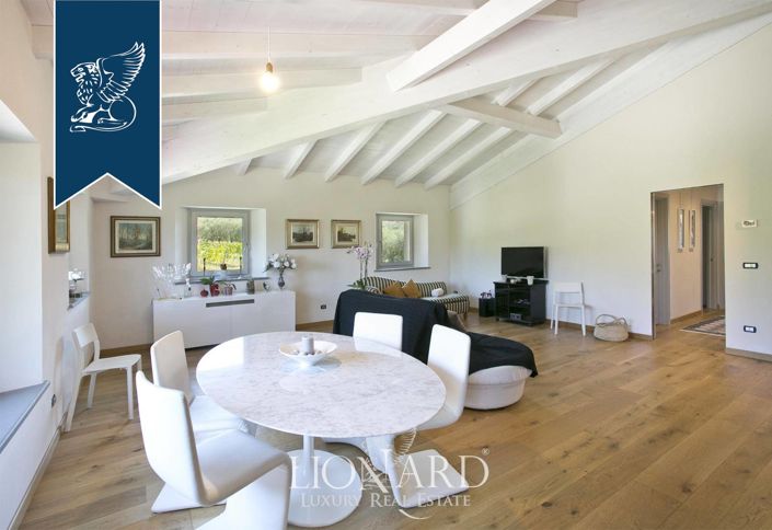 Image No.36-9 Bed Farmhouse for sale