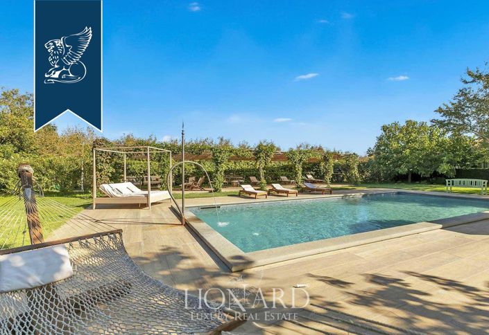 Image No.11-12 Bed Villa for sale