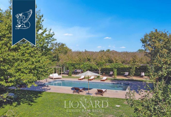 Image No.3-12 Bed Villa for sale