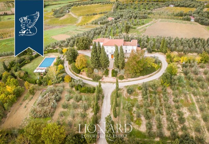 Image No.18-8 Bed Villa for sale