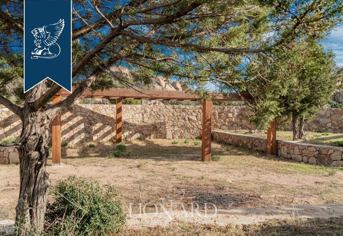 Image No.17-8 Bed Villa for sale