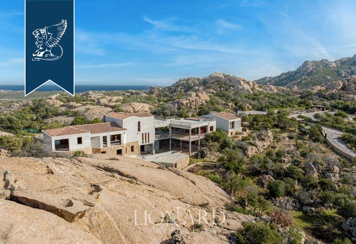 Image No.6-8 Bed Villa for sale