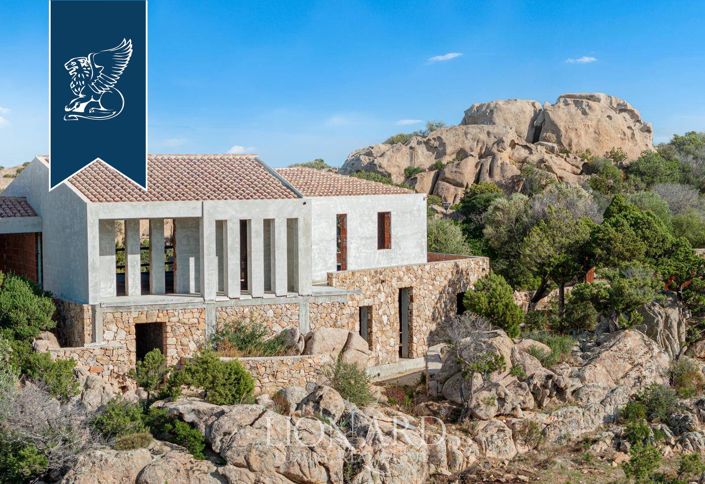 Image No.8-8 Bed Villa for sale