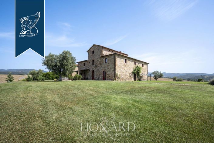 Image No.11-Ferme de 9 chambres à vendre à Montecatini Val di Cecina