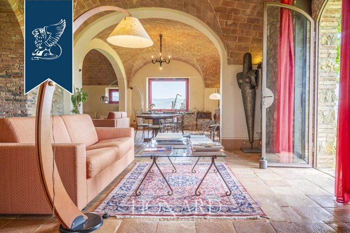 Image No.19-Ferme de 9 chambres à vendre à Montecatini Val di Cecina