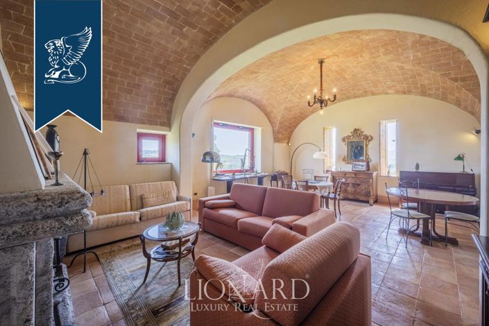 Image No.22-Ferme de 9 chambres à vendre à Montecatini Val di Cecina