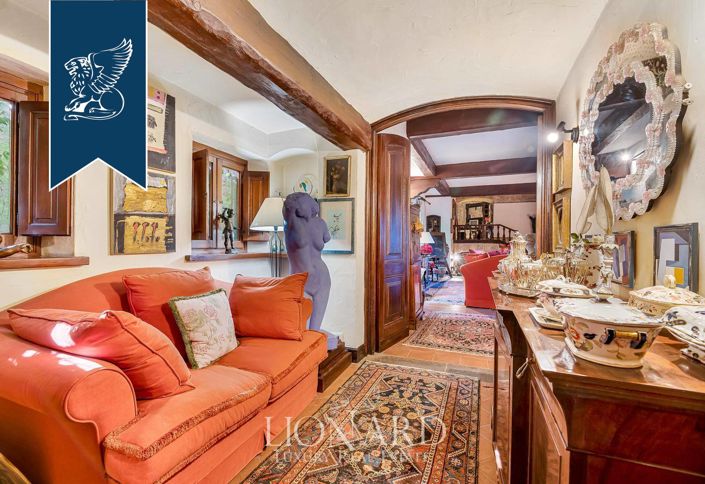 Image No.16-6 Bed Property for sale