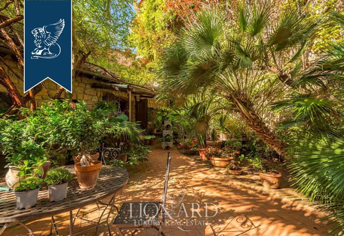 Image No.6-6 Bed Property for sale