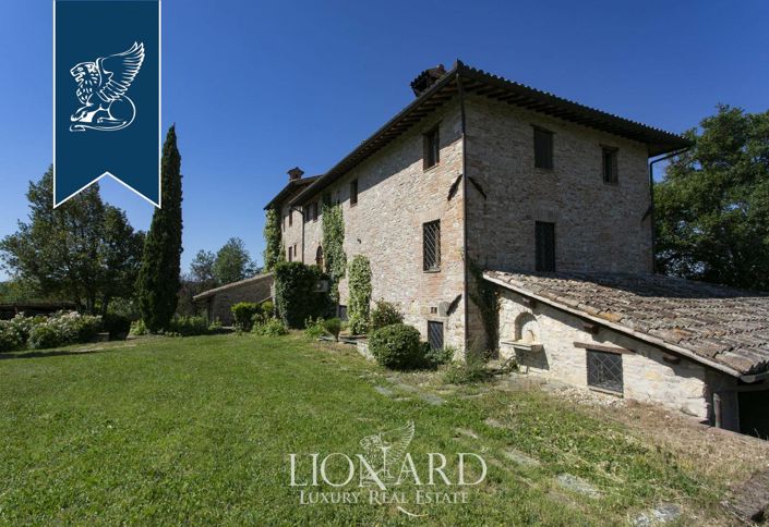 Image No.15-8 Bed Country House for sale