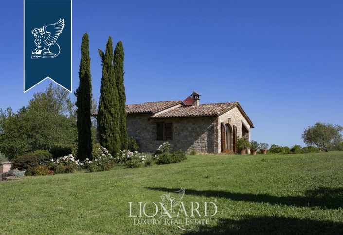 Image No.17-8 Bed Country House for sale