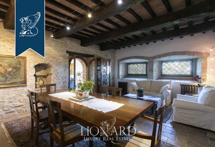 Image No.76-8 Bed Country House for sale