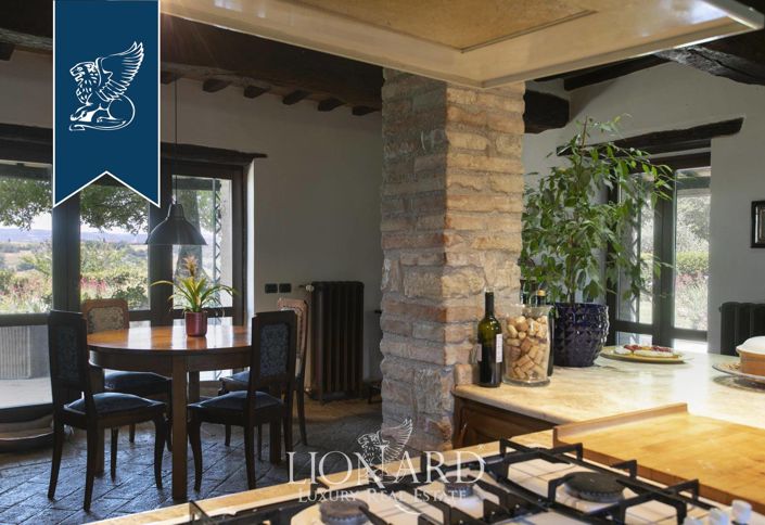 Image No.79-8 Bed Country House for sale