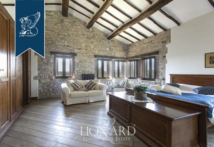 Image No.80-8 Bed Country House for sale