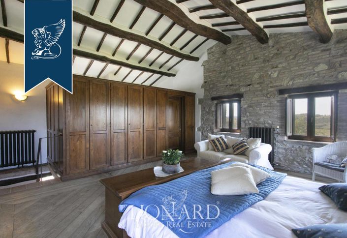 Image No.82-8 Bed Country House for sale