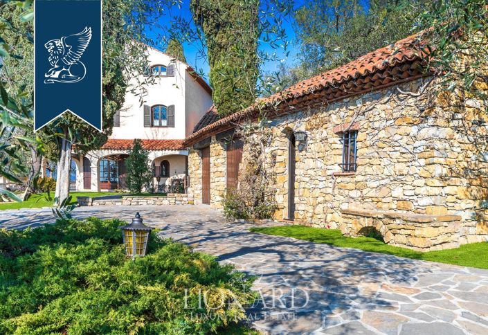 Image No.11-Villa de 4 chambres à vendre à Imperia