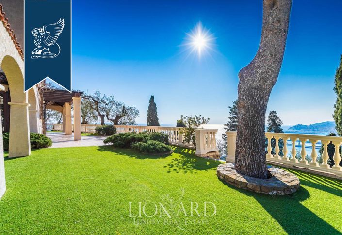 Image No.2-Villa de 4 chambres à vendre à Imperia