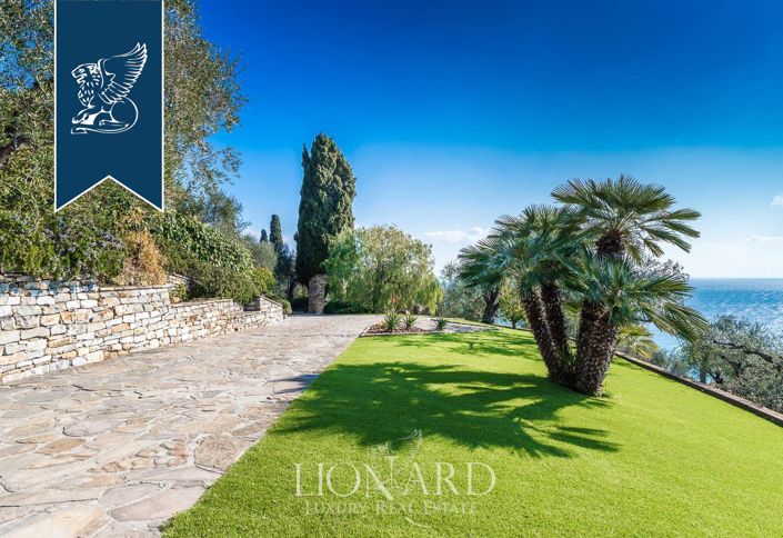 Image No.29-Villa de 4 chambres à vendre à Imperia