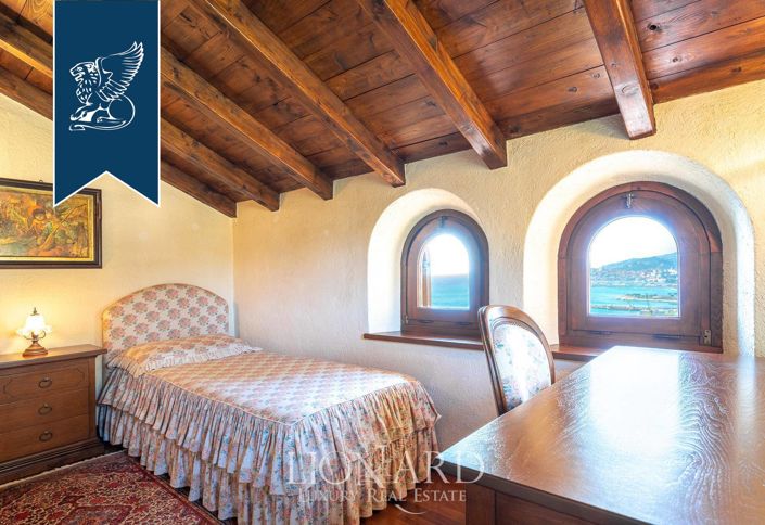 Image No.63-Villa de 4 chambres à vendre à Imperia