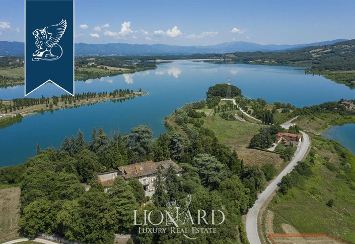 Image No.10-6 Bed Villa for sale