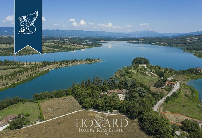 Image No.6-6 Bed Villa for sale