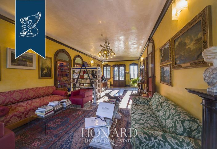 Image No.23-22 Bed Villa for sale