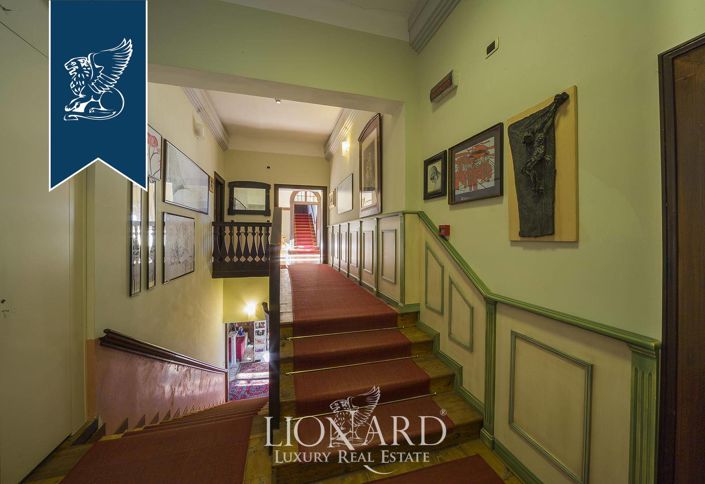 Image No.33-22 Bed Villa for sale