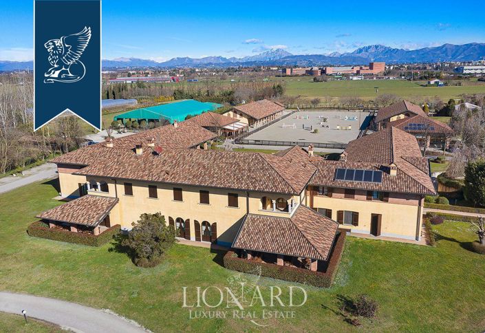 Image No.36-37 Bed Farmhouse for sale