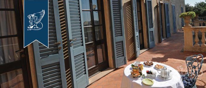 Image No.4-30 Bed Hotel for sale