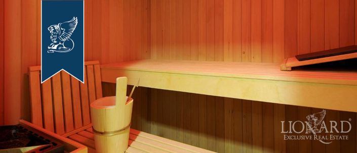 Image No.24-20 Bed Hotel for sale