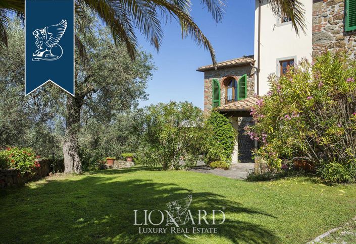 Image No.11-9 Bed Villa for sale