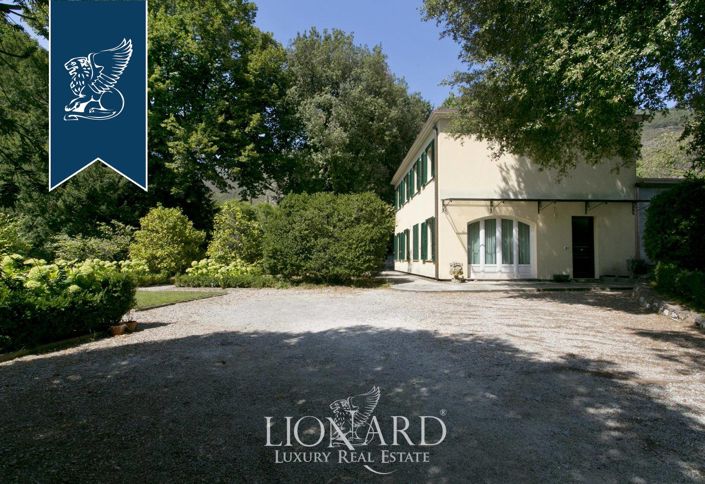 Image No.20-10 Bed Villa for sale