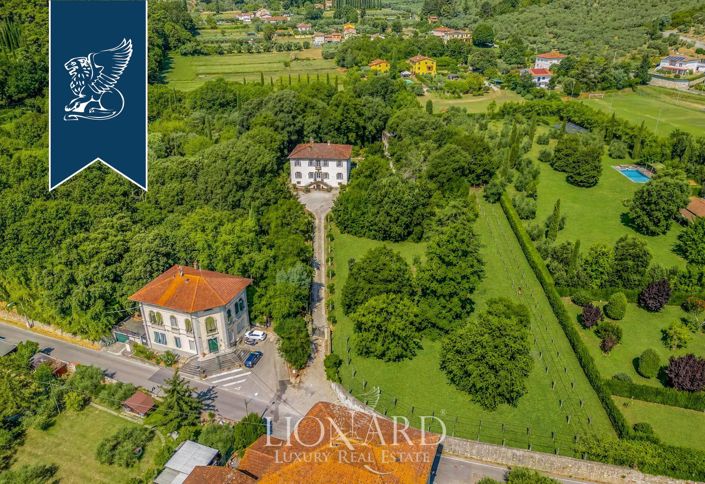 Image No.3-10 Bed Villa for sale