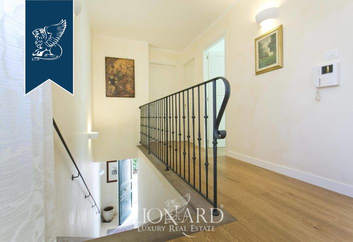 Image No.50-10 Bed Villa for sale