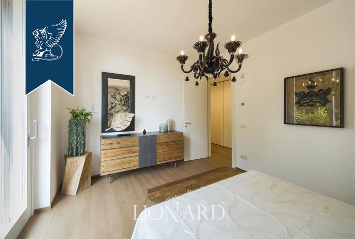 Image No.33-4 Bed Villa for sale