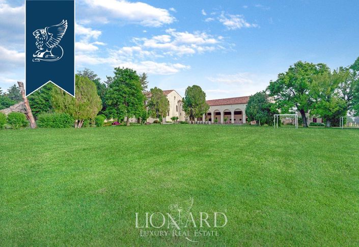 Image No.31-15 Bed Villa for sale