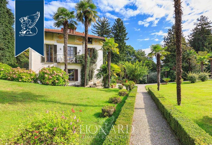 Image No.11-10 Bed Villa for sale