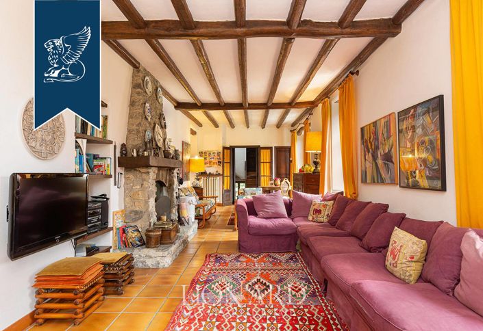 Image No.28-10 Bed Villa for sale