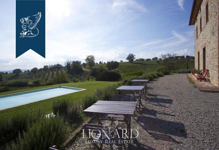 Image No.14-Ferme de 9 chambres à vendre à Terni