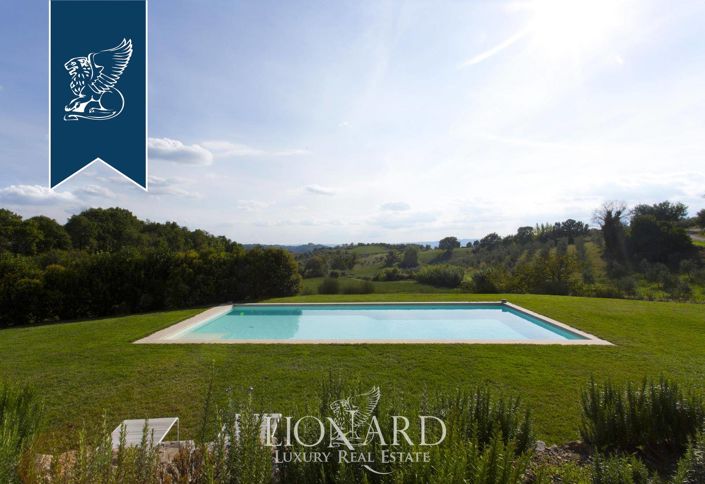 Image No.16-Ferme de 9 chambres à vendre à Terni