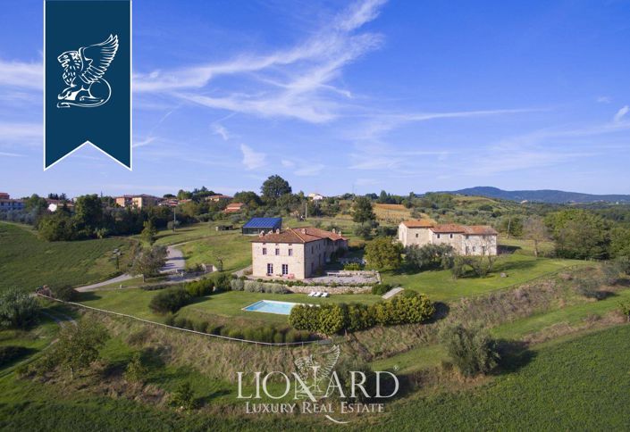 Image No.2-Ferme de 9 chambres à vendre à Terni