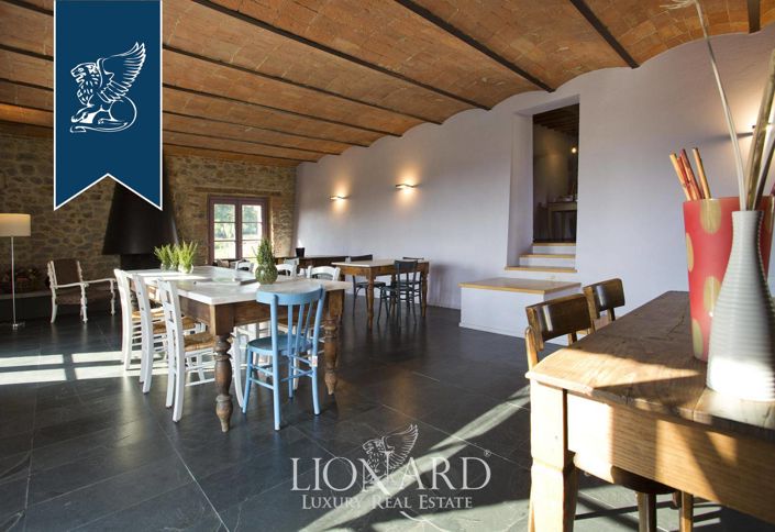 Image No.24-Ferme de 9 chambres à vendre à Terni