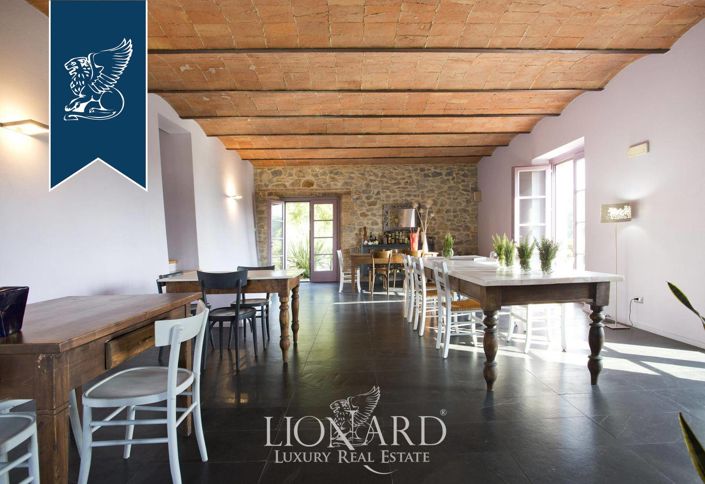 Image No.26-Ferme de 9 chambres à vendre à Terni