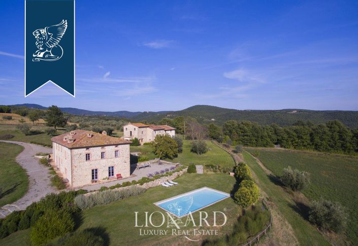 Image No.3-Ferme de 9 chambres à vendre à Terni